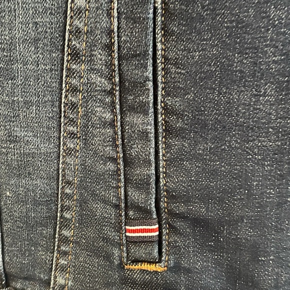 New condition denim jacket - Picture 5 of 8